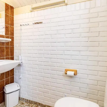 Two-bedroom In 2 Askeby