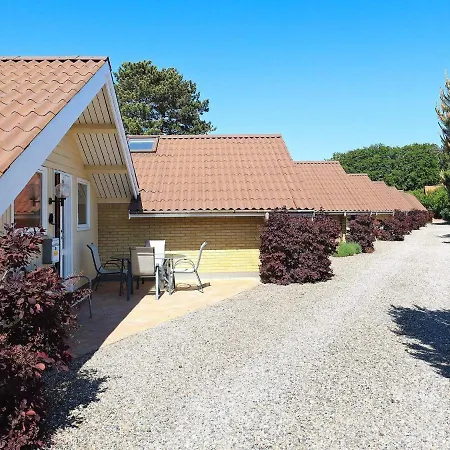 Two-bedroom In 2 Vakantiehuis *